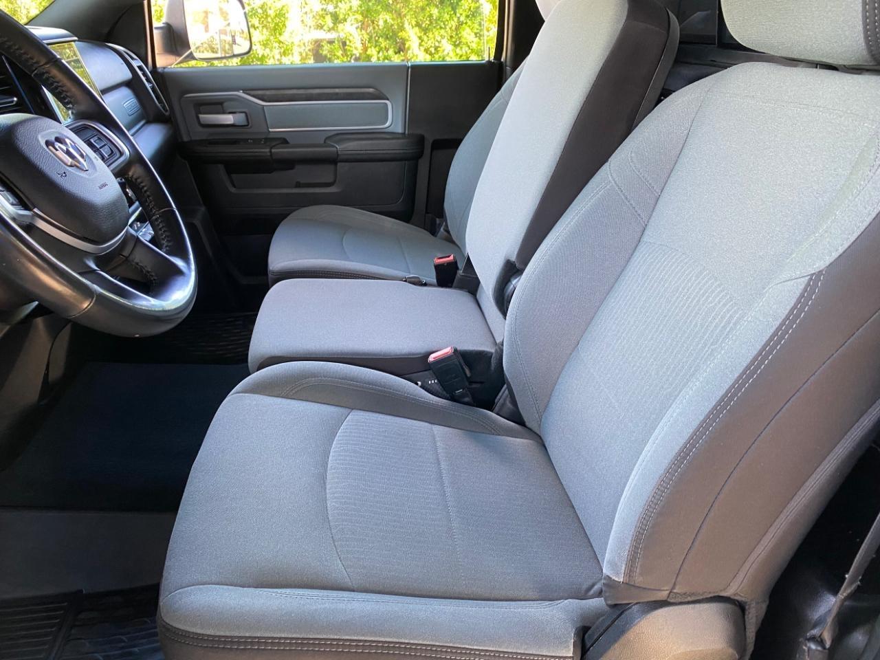 RAM 2500 SLT 2WD 2022