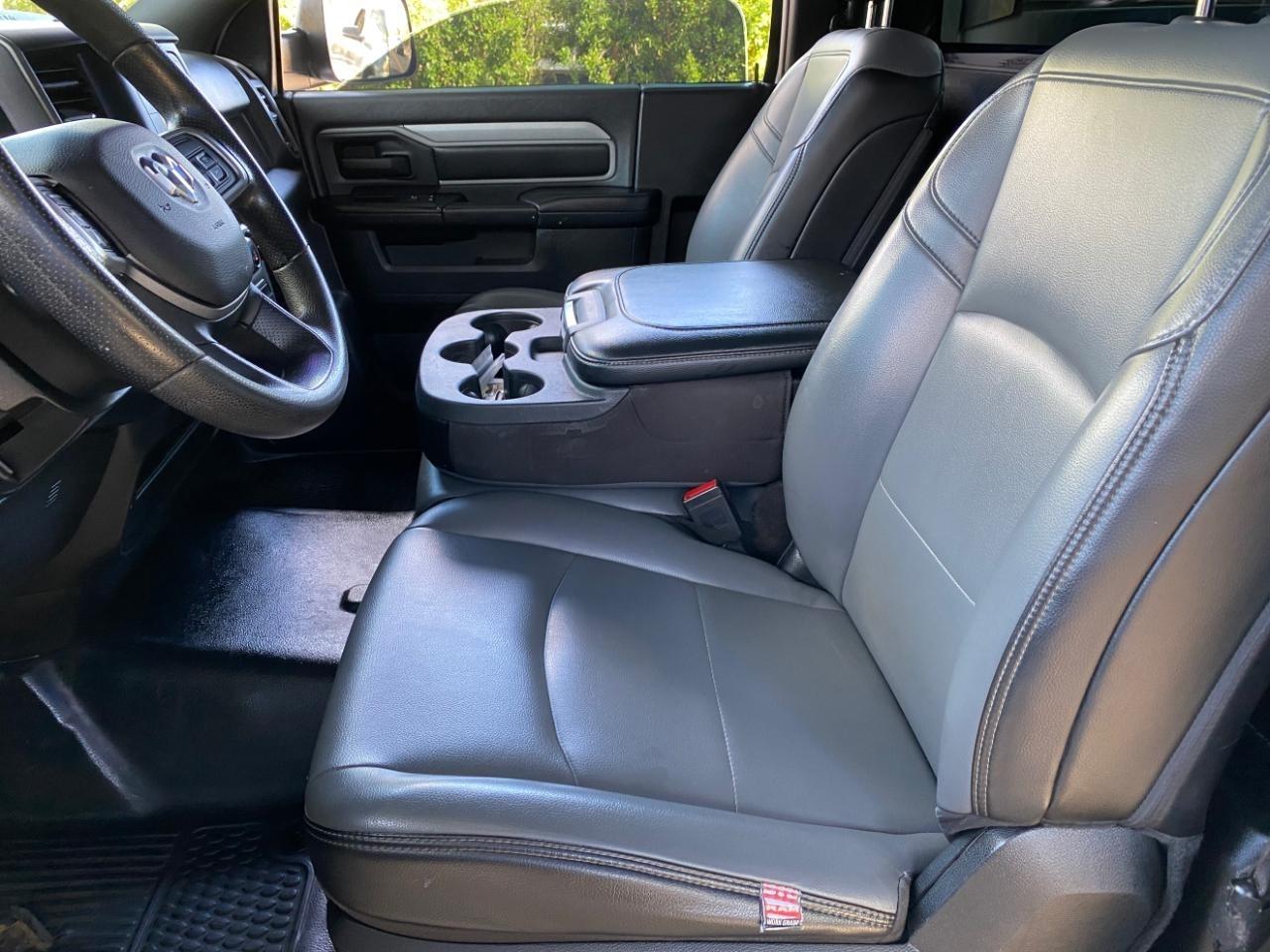 RAM 2500 Tradesman Regular Cab 4WD 2022