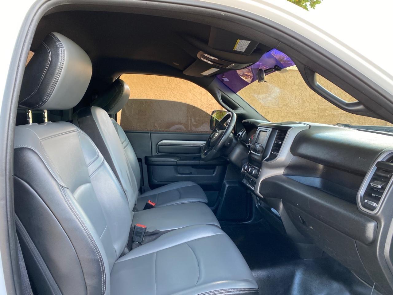 RAM 2500 Tradesman Regular Cab 4WD 2022