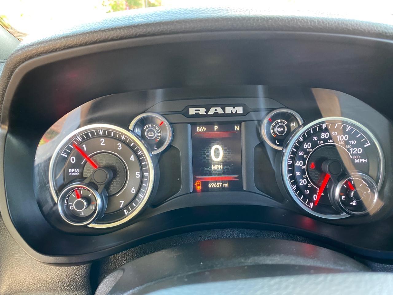 RAM 2500 Tradesman Regular Cab 4WD 2022