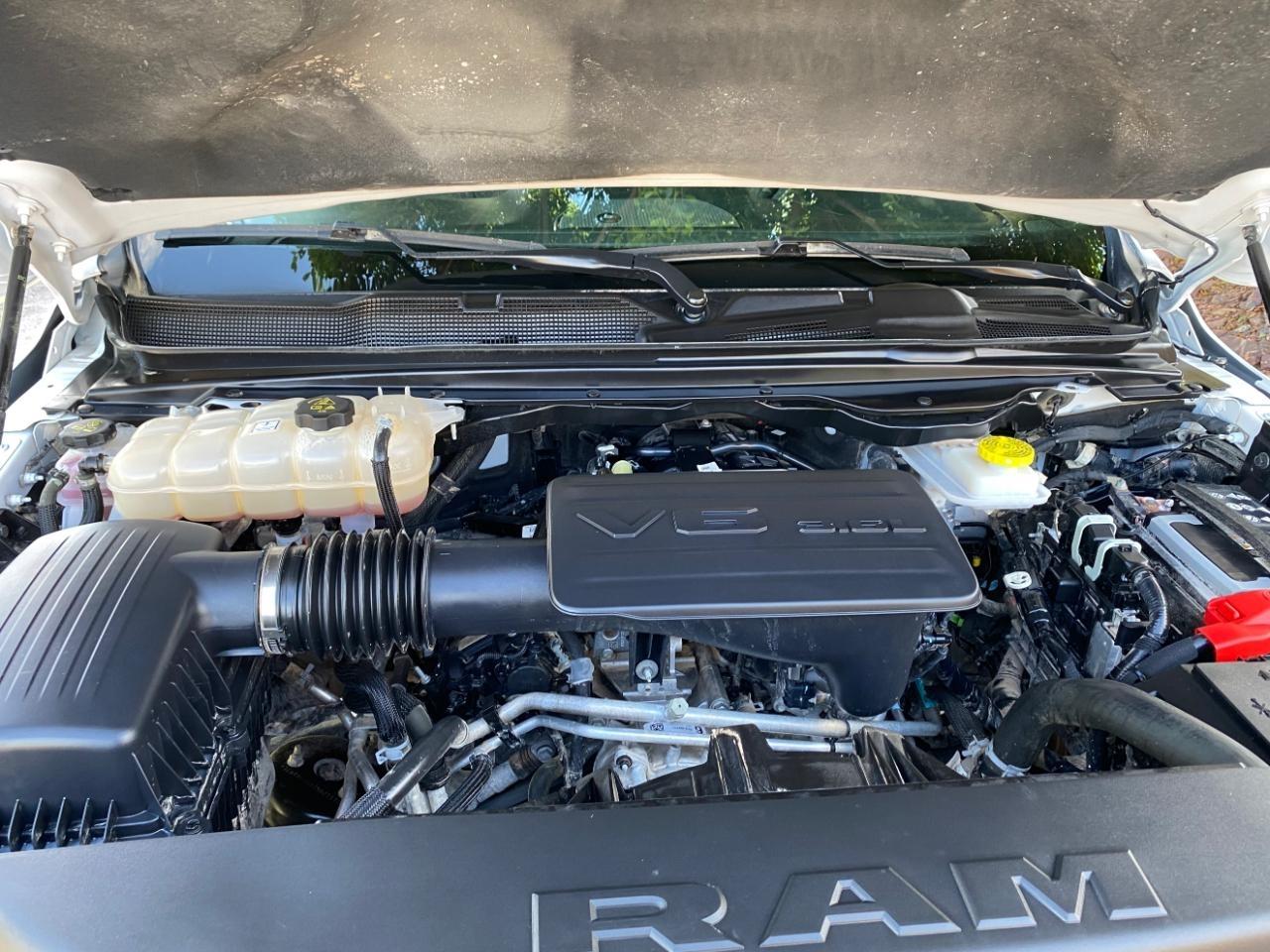 RAM 1500 Lone Star Crew Cab SB 4WD 2025