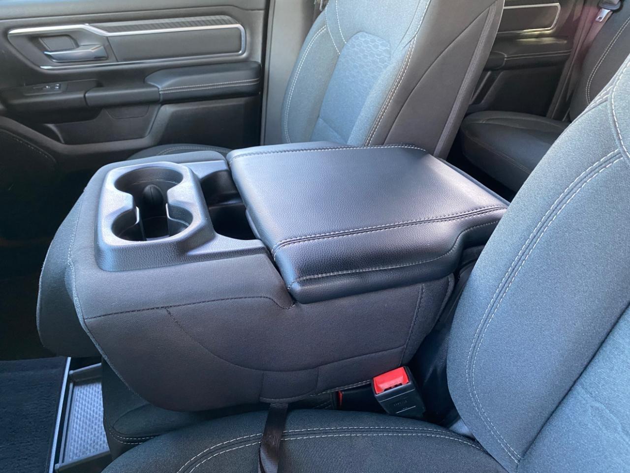 RAM 1500 Lone Star Crew Cab SB 4WD 2025