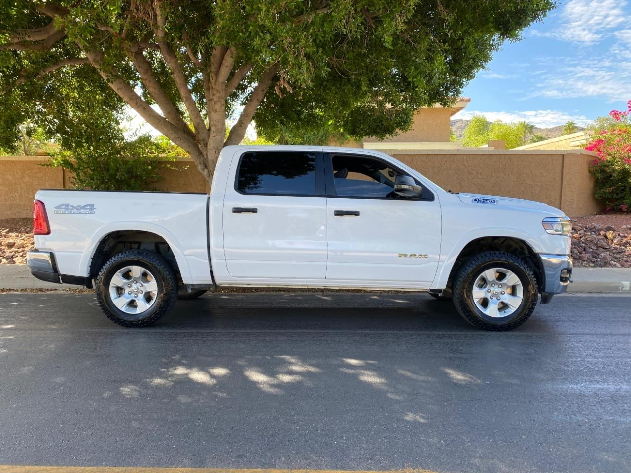 RAM 1500 Big Horn Crew Cab SWB 4WD 2025