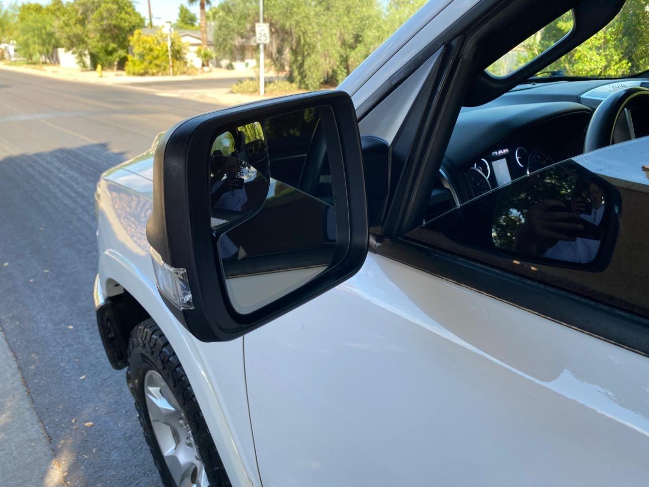 RAM 1500 Big Horn Crew Cab SWB 4WD 2025