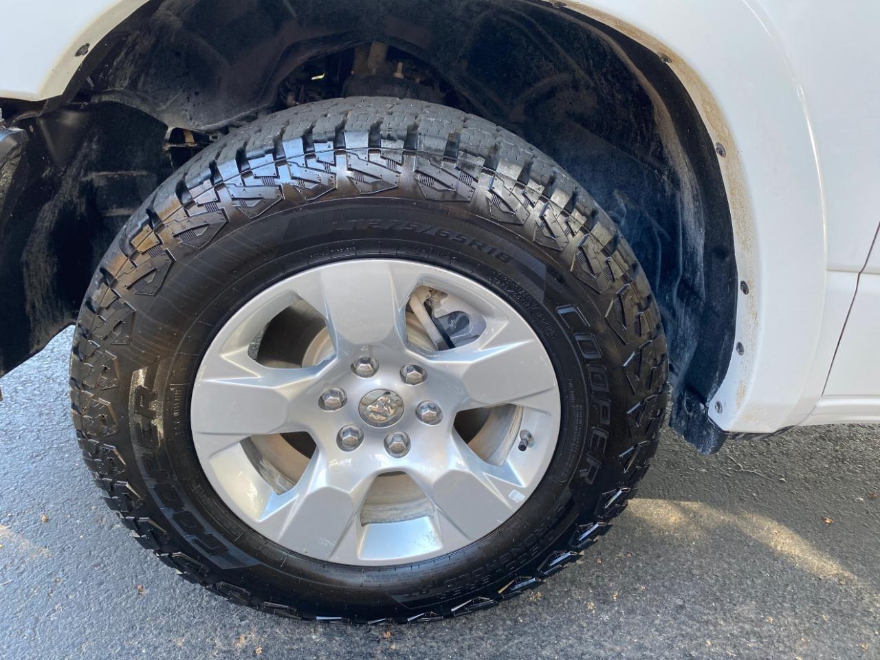 RAM 1500 Big Horn Crew Cab SWB 4WD 2025