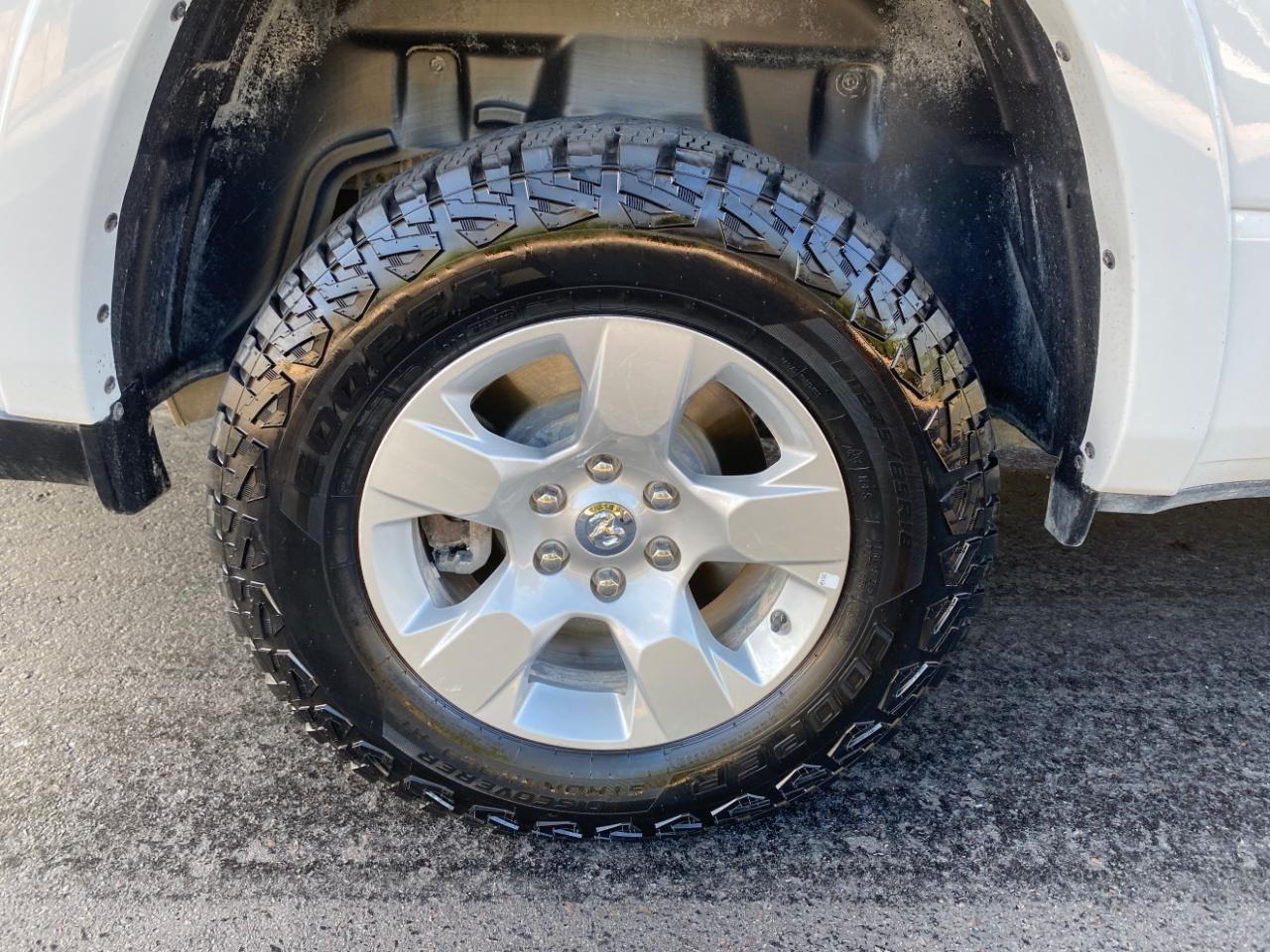 RAM 1500 Big Horn Crew Cab SWB 4WD 2025