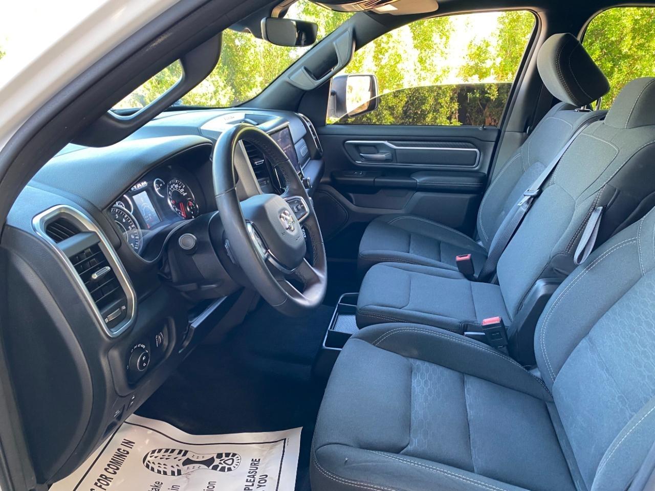 RAM 1500 Big Horn Crew Cab SWB 4WD 2025