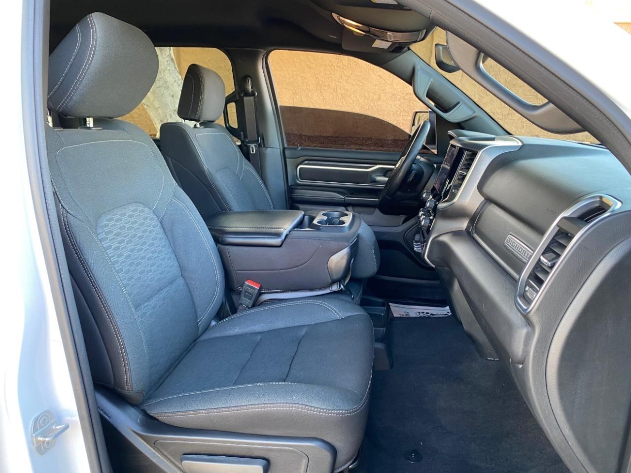 RAM 1500 Big Horn Crew Cab SWB 4WD 2025