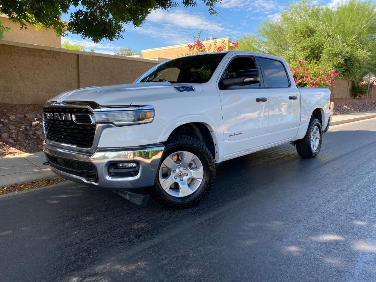 RAM 1500 Big Horn Crew Cab SWB 4WD 2025