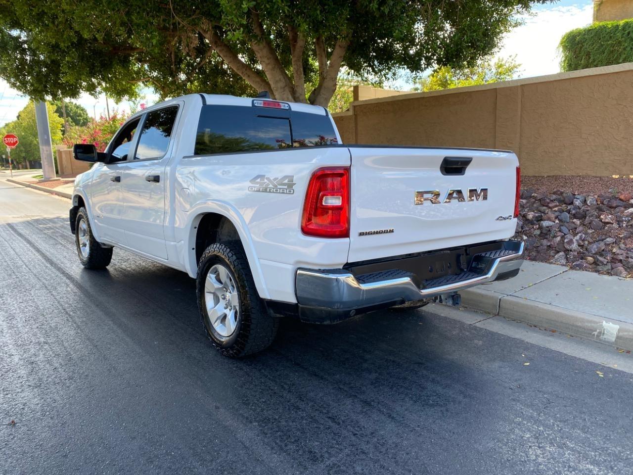 RAM 1500 Big Horn Crew Cab SWB 4WD 2025