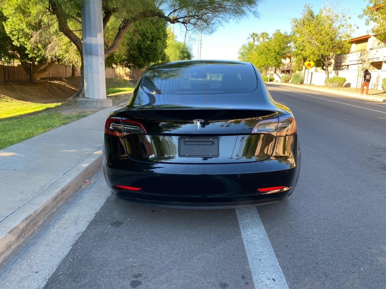 Tesla Model 3 Standard Range Plus 2020