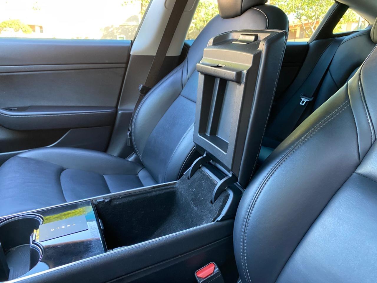 Tesla Model 3 Standard Range Plus 2020