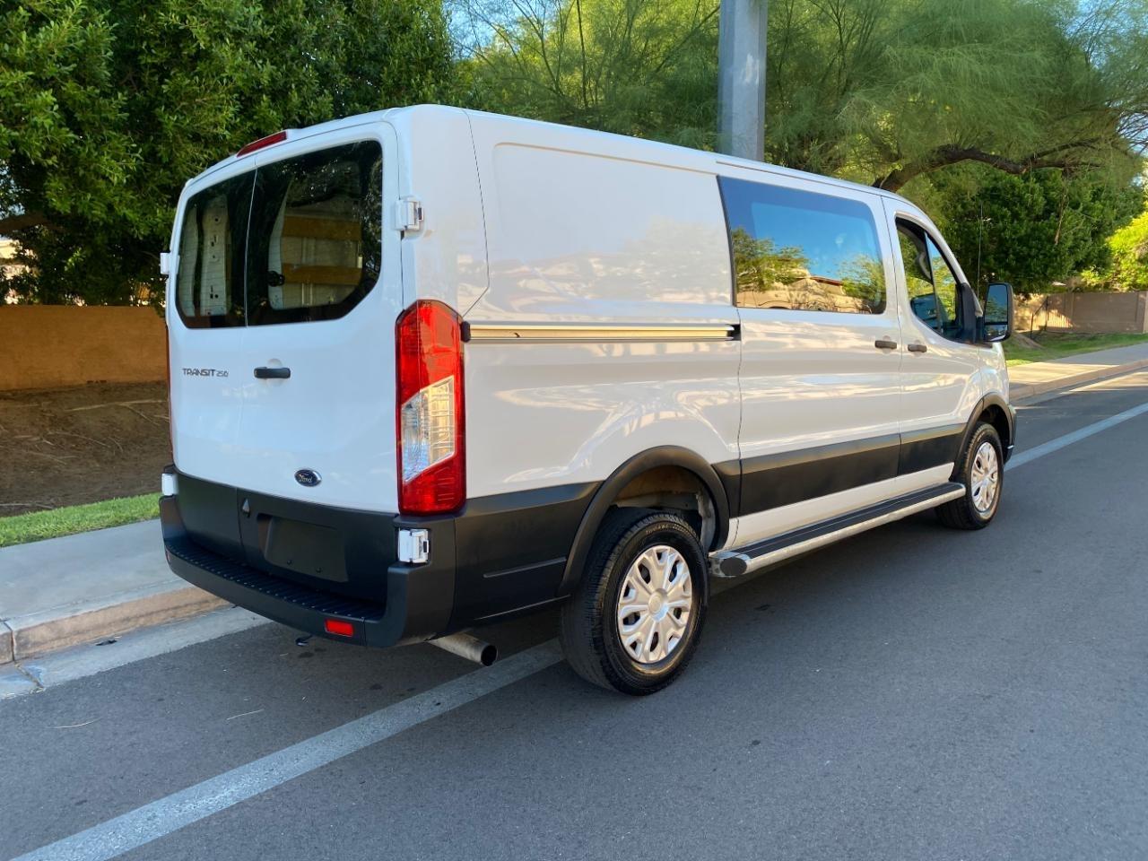 Ford Transit 250 Van 2025