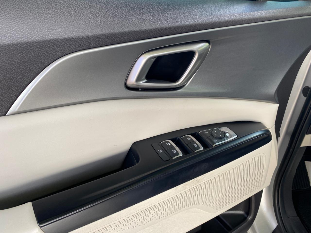 Kia Carnival LX Seat Package 2023
