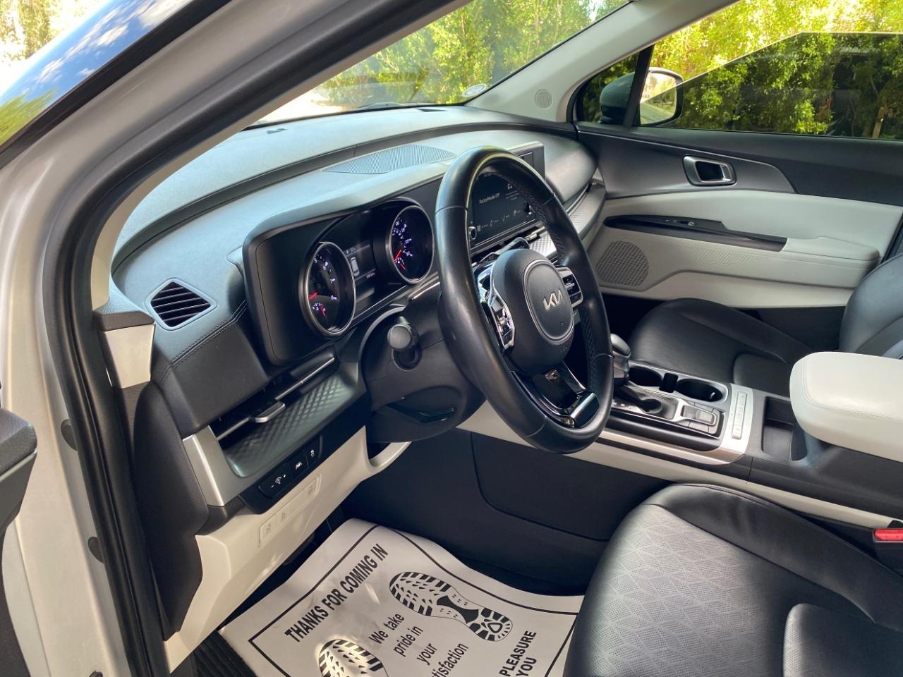 Kia Carnival LX Seat Package 2023