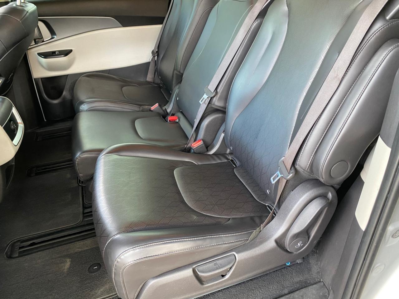 Kia Carnival LX Seat Package 2023