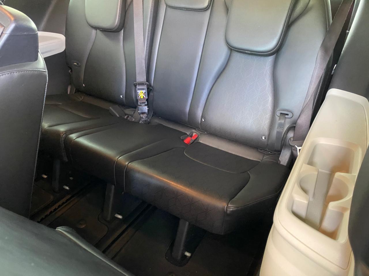 Kia Carnival LX Seat Package 2023