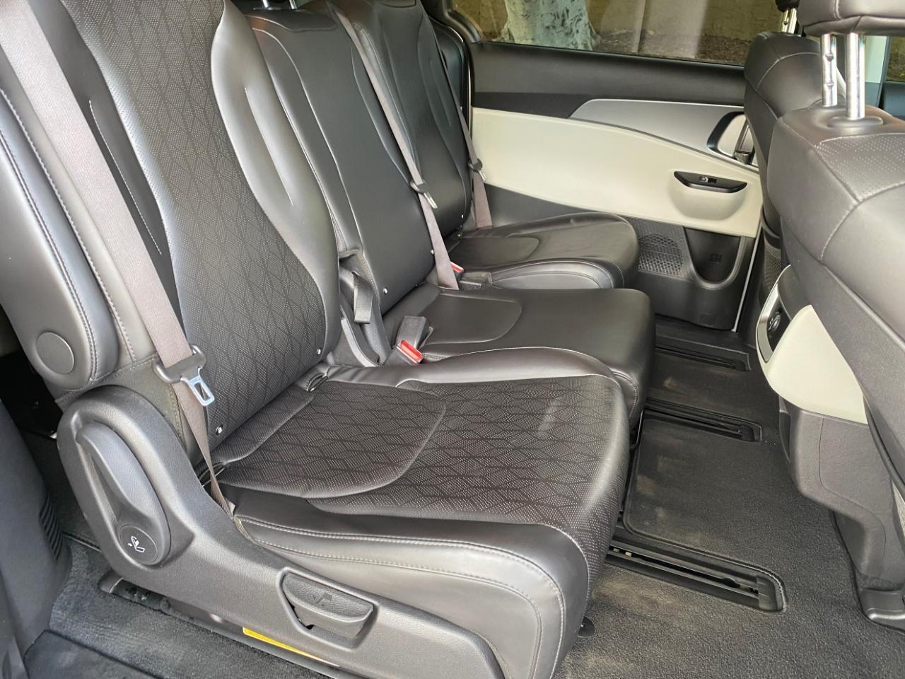 Kia Carnival LX Seat Package 2023