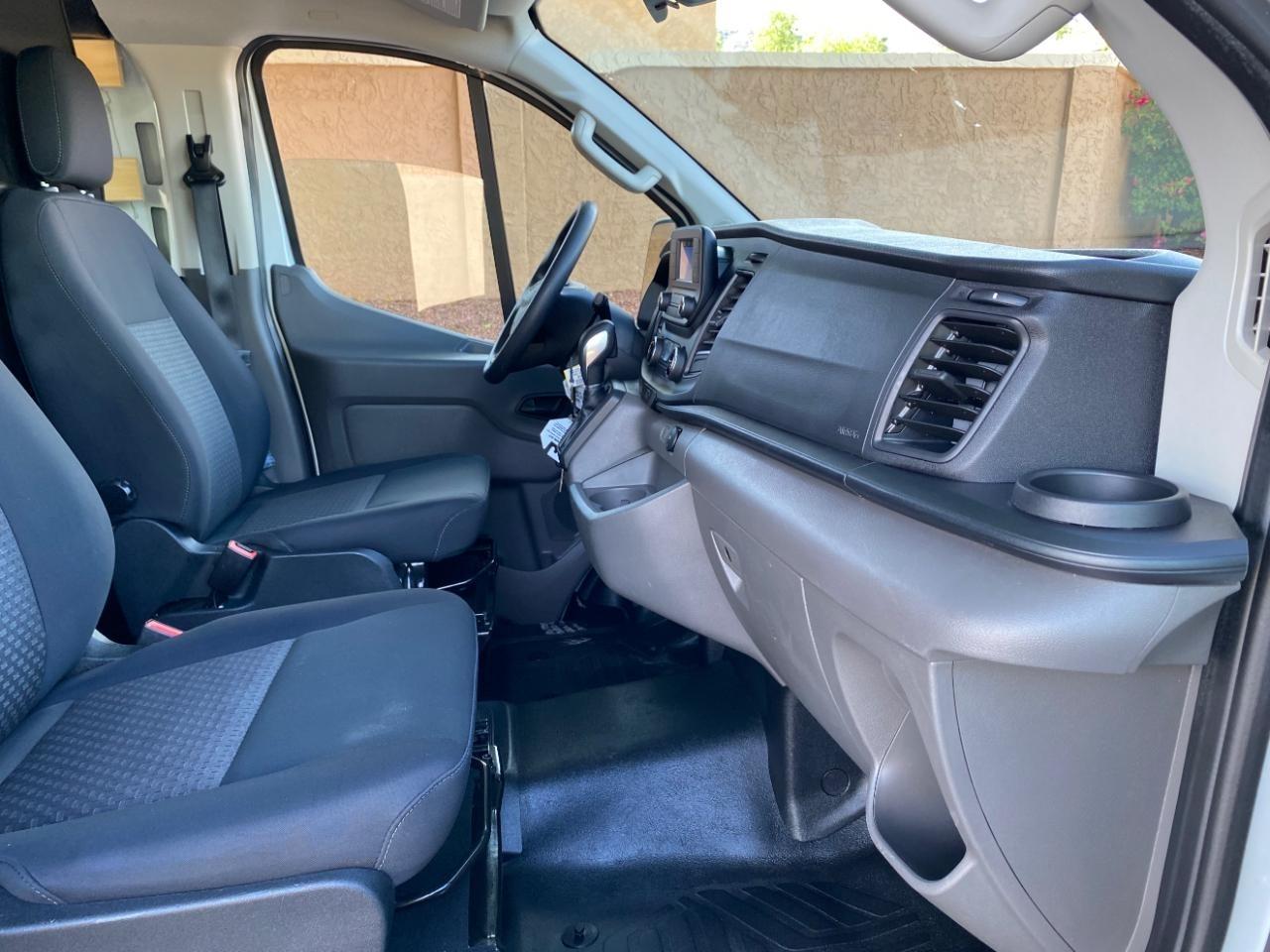 Ford Transit 250 Van 2025