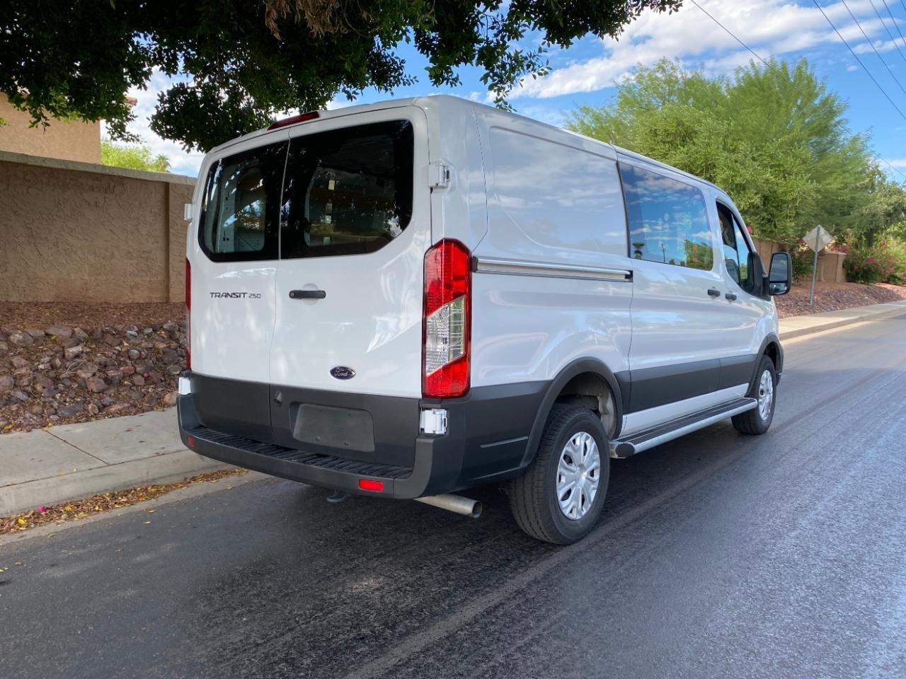 Ford Transit 250 Van 2025