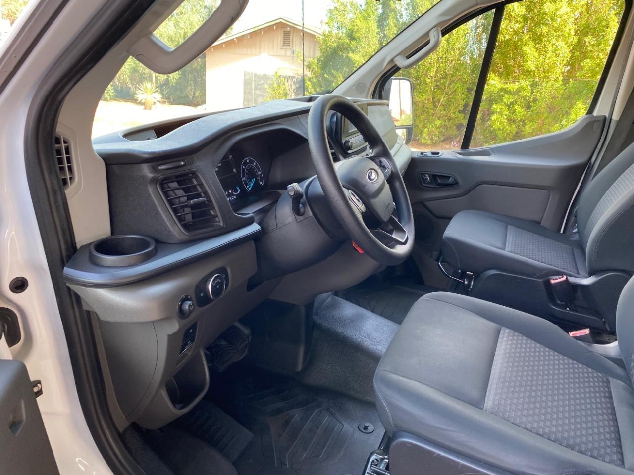 Ford Transit 250 Van 2025