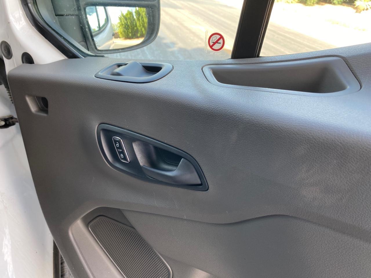 Ford Transit 250 Van 2025