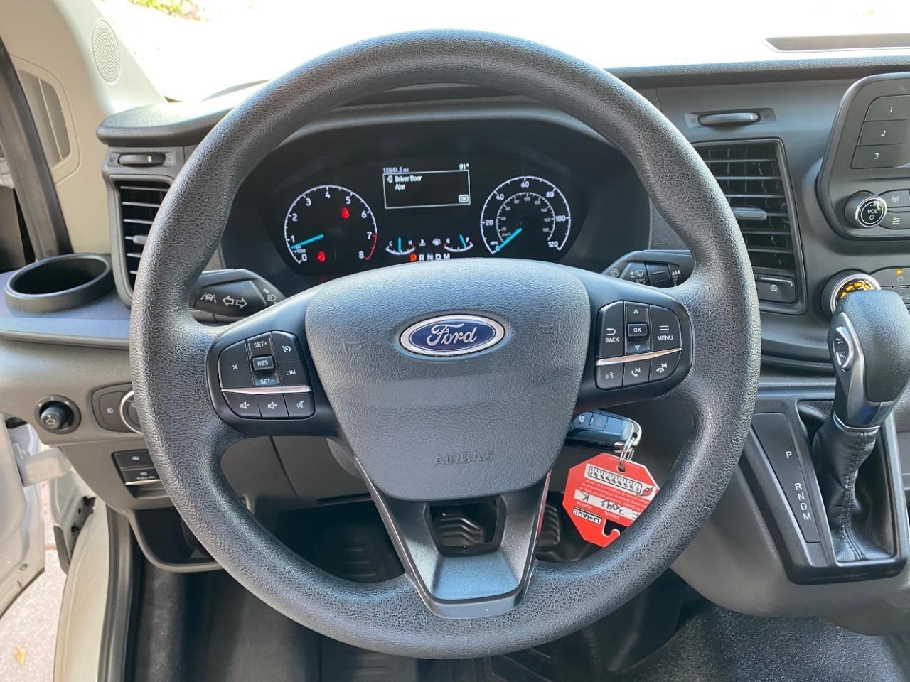 Ford Transit 250 Van 2025