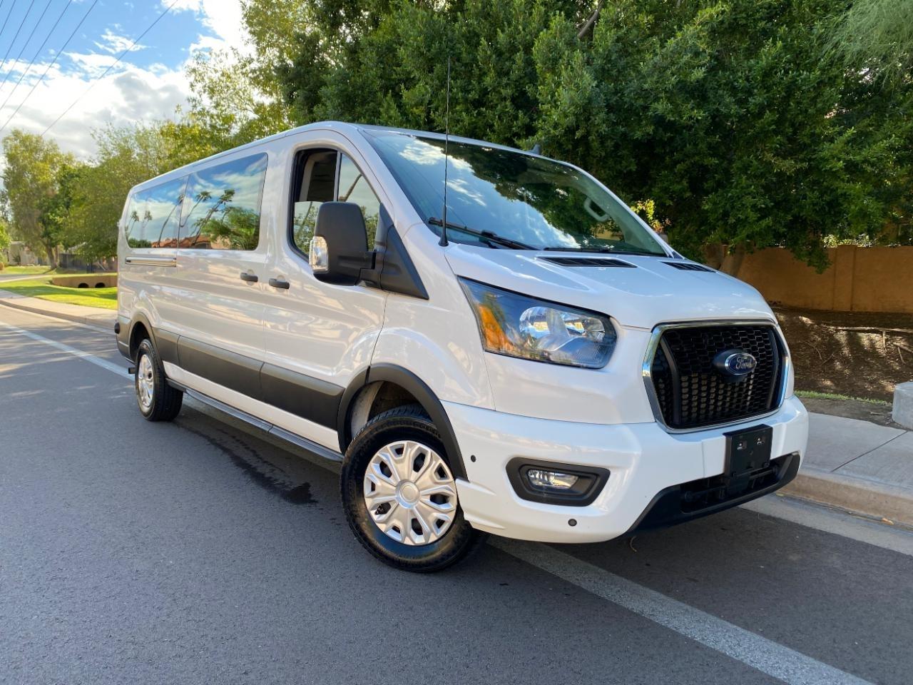 2024 Ford Transit 350 Wagon Low Roof XLT w/Sliding Pass. 148-in. WB