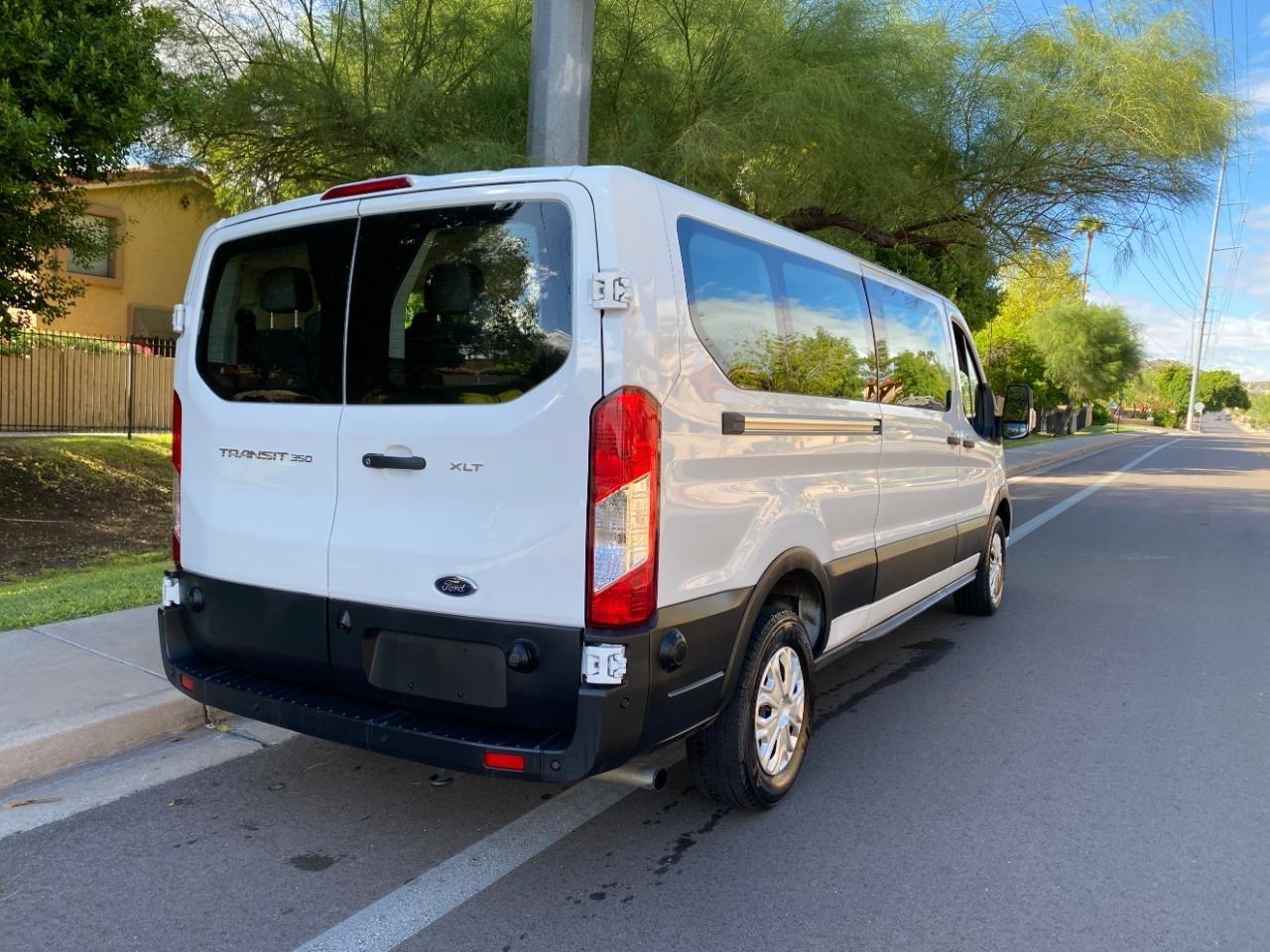 Ford Transit 350 Wagon Low Roof XLT w/Sliding Pass. 148-in. WB 2024