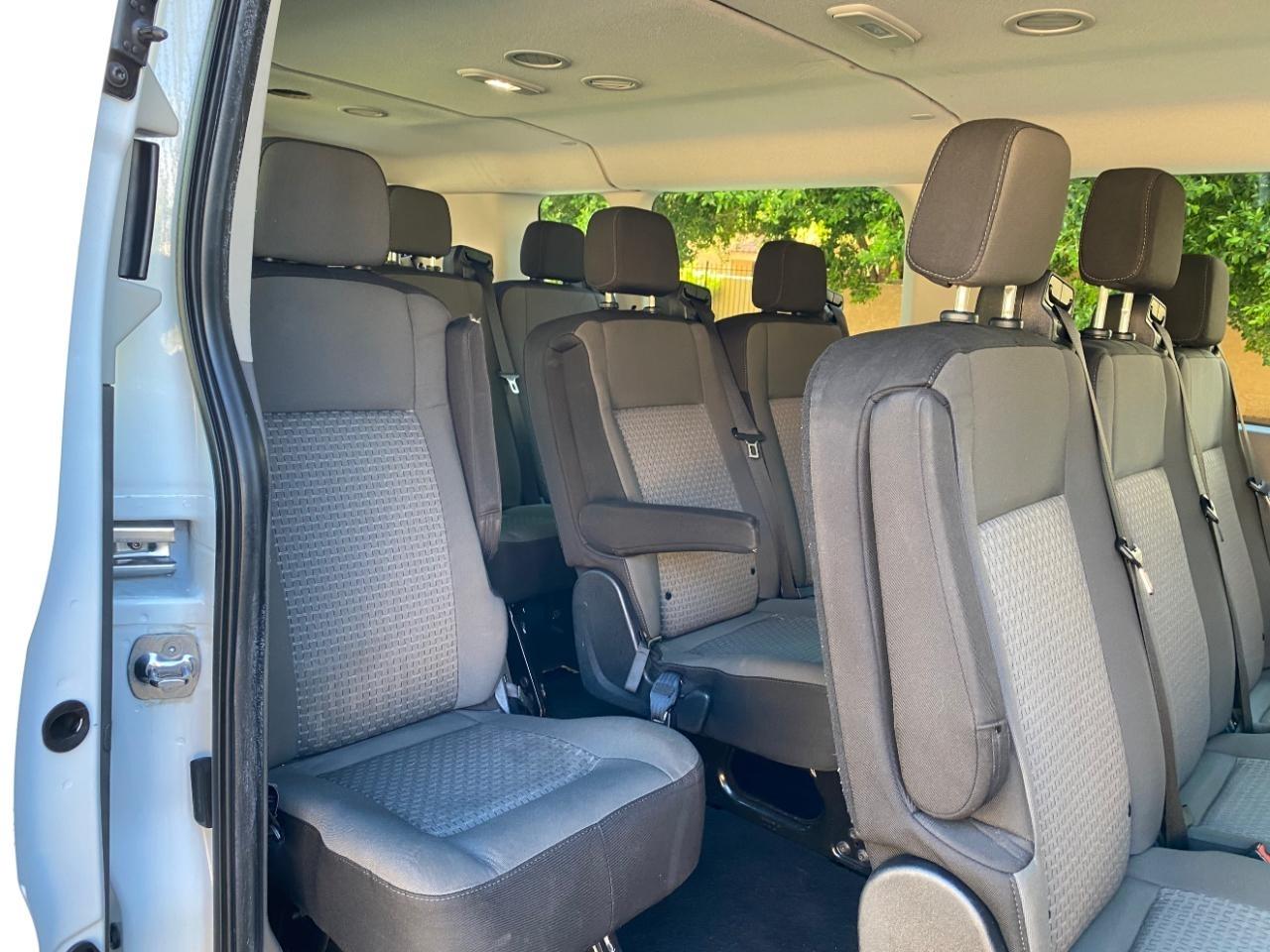 Ford Transit 350 Wagon Low Roof XLT w/Sliding Pass. 148-in. WB 2024