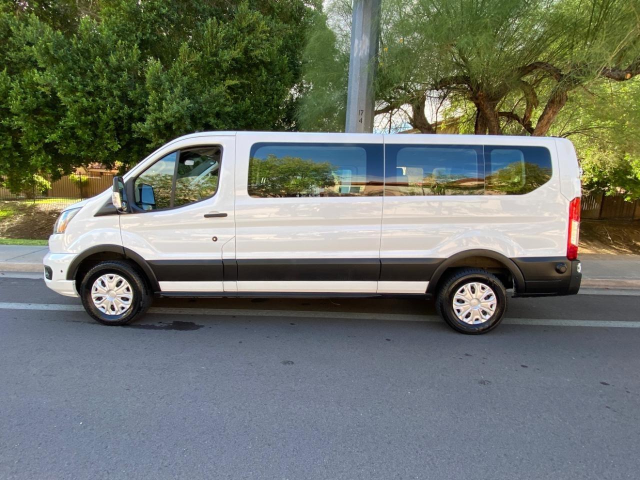 Ford Transit 350 Wagon Low Roof XLT w/Sliding Pass. 148-in. WB 2024