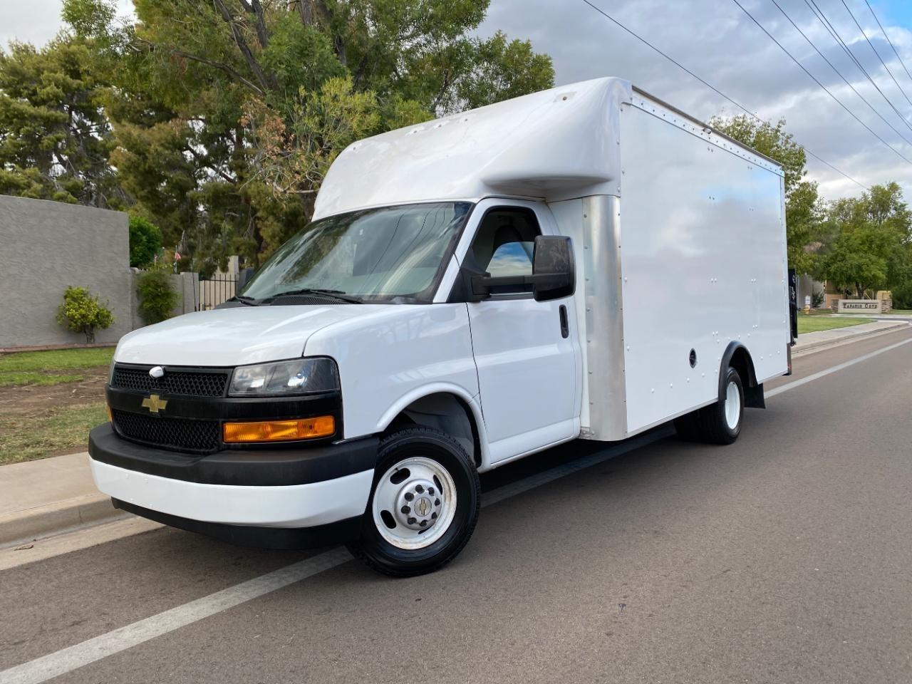 Chevrolet Express Commercial Cutaway RWD 3500 159" WB Work Van 2022