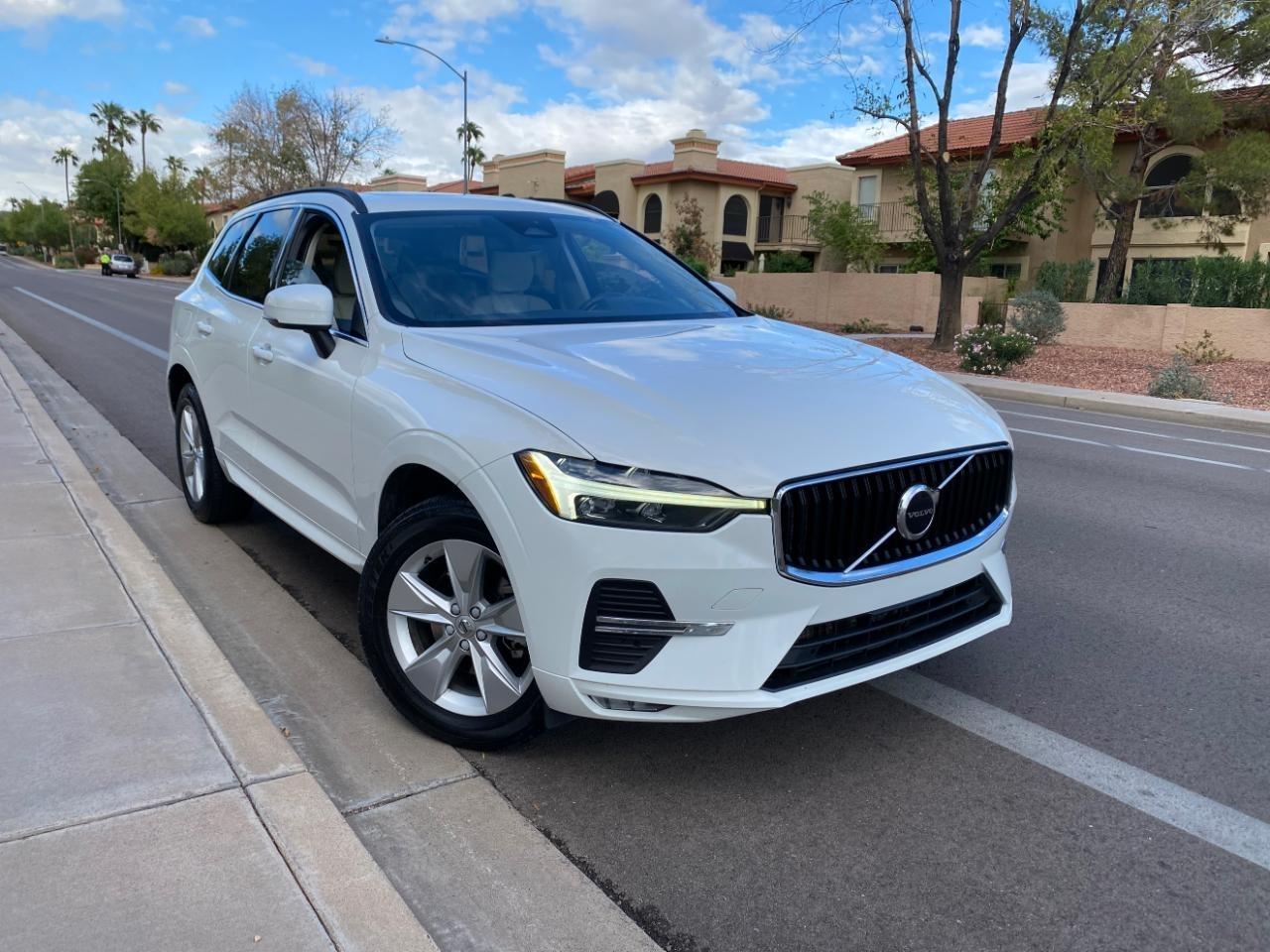 Volvo XC60 T8 Momentum Hybrid AWD 2022
