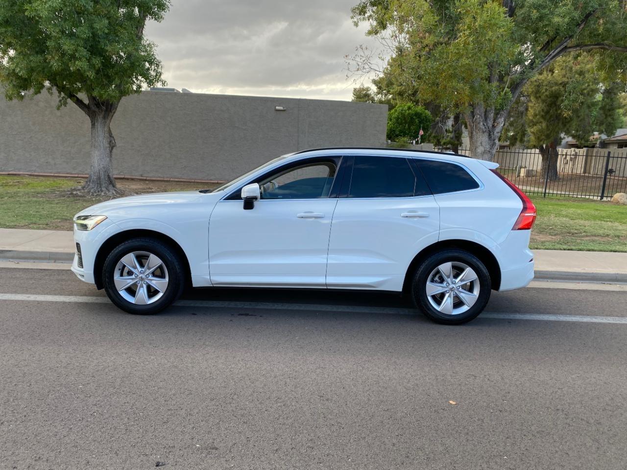 Volvo XC60 T8 Momentum Hybrid AWD 2022