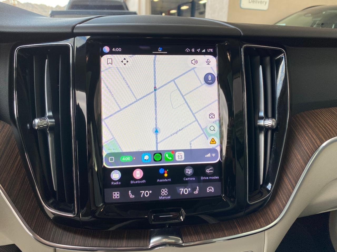 Volvo XC60 T8 Momentum Hybrid AWD 2022
