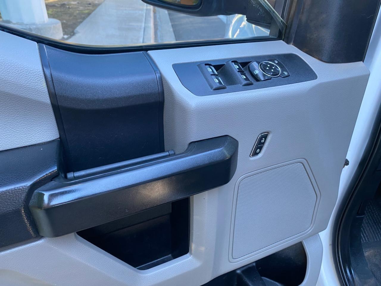 Ford F-350 SD XL Crew Cab Long Bed DRW 2WD 2019