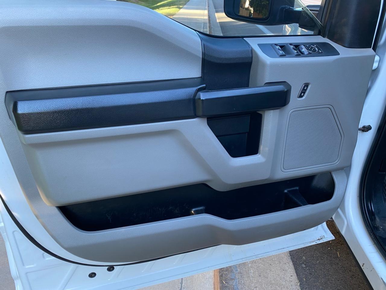 Ford F-350 SD XL Crew Cab Long Bed DRW 2WD 2019