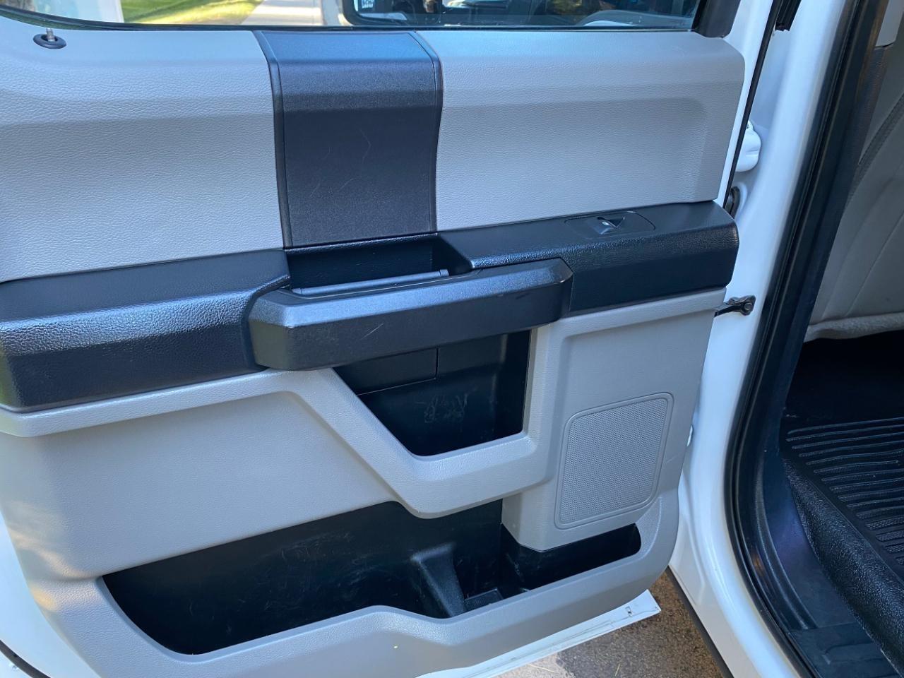 Ford F-350 SD XL Crew Cab Long Bed DRW 2WD 2019