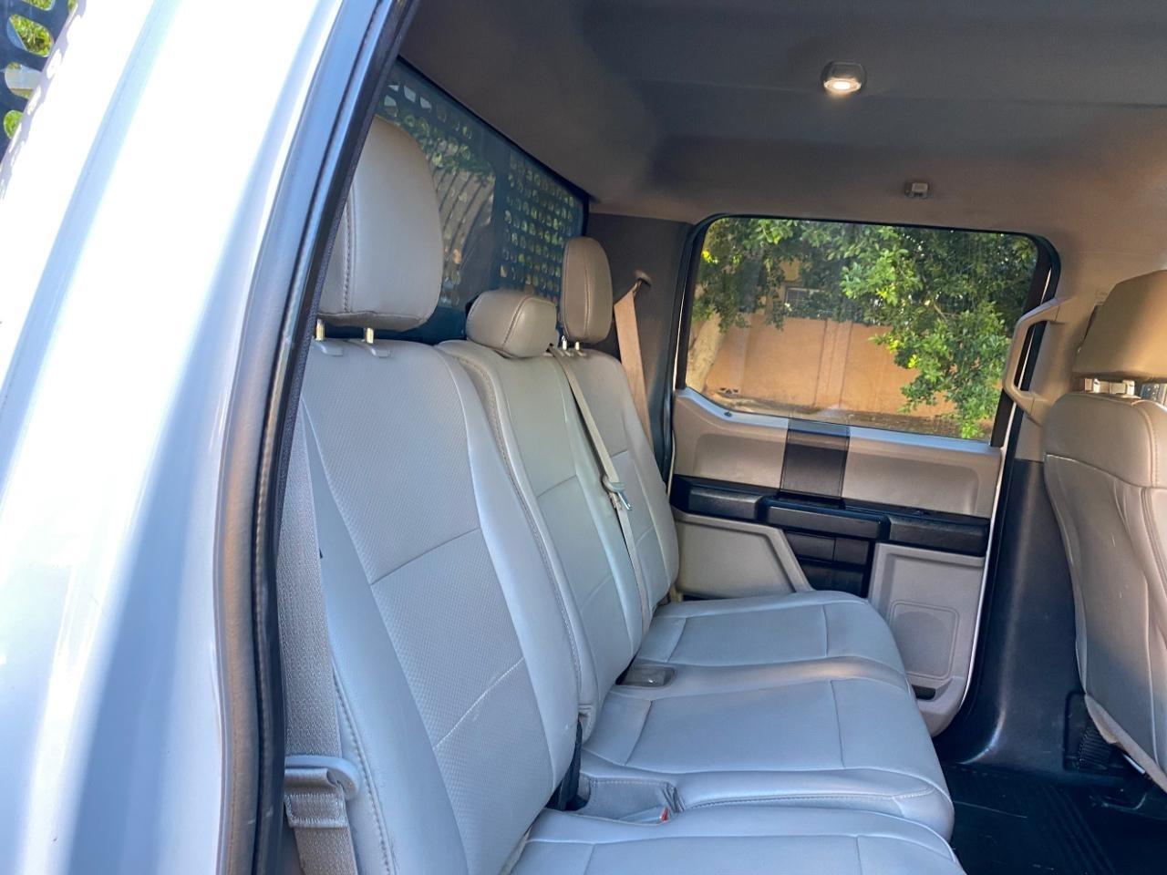 Ford F-350 SD XL Crew Cab Long Bed DRW 2WD 2019
