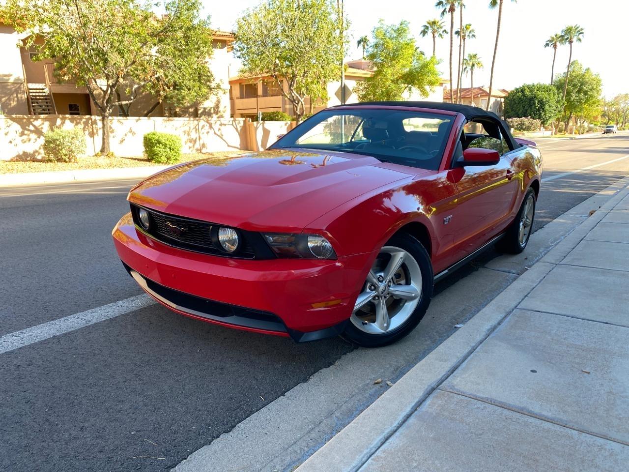 Ford Mustang GT convertible 2010