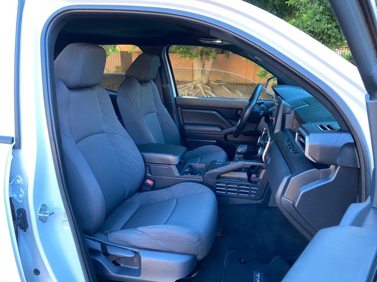 Toyota Tacoma SR Double Cab 2WD 2025