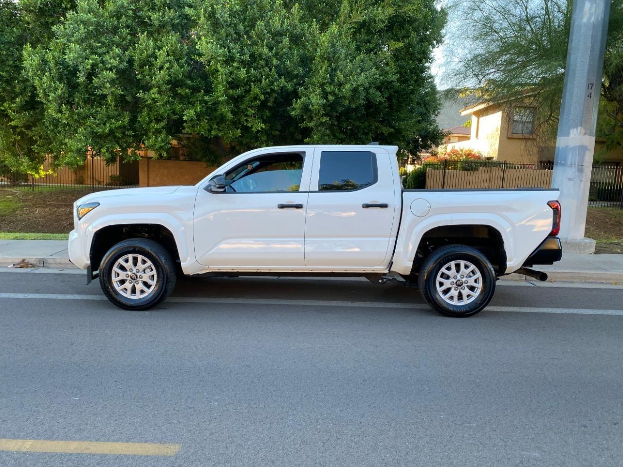 Toyota Tacoma SR Double Cab 2WD 2025