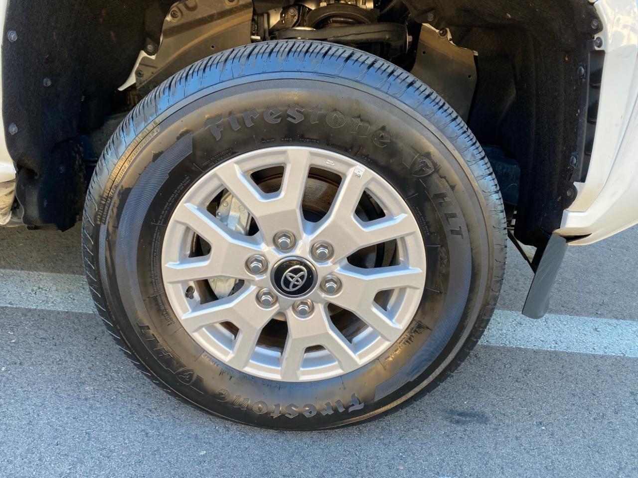 Toyota Tacoma SR Double Cab 2WD 2025
