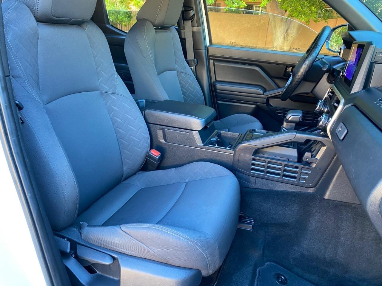 Toyota Tacoma SR Double Cab 2WD 2025