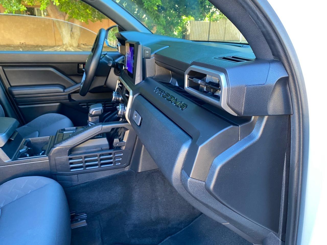Toyota Tacoma SR Double Cab 2WD 2025