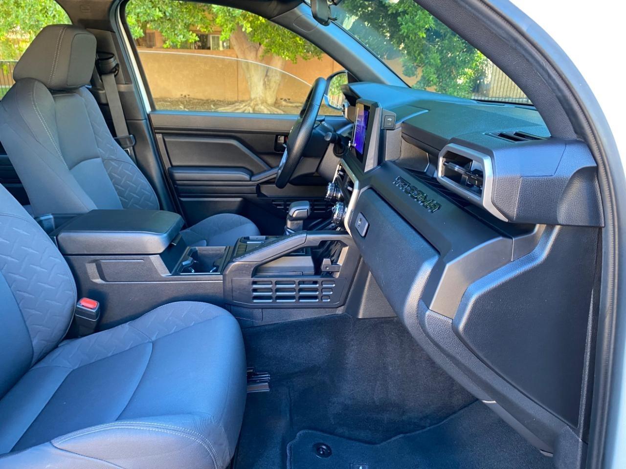 Toyota Tacoma SR Double Cab 2WD 2025