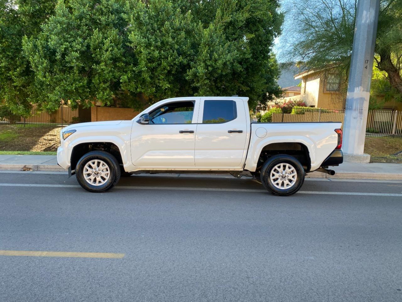 Toyota Tacoma SR Double Cab 2WD 2025