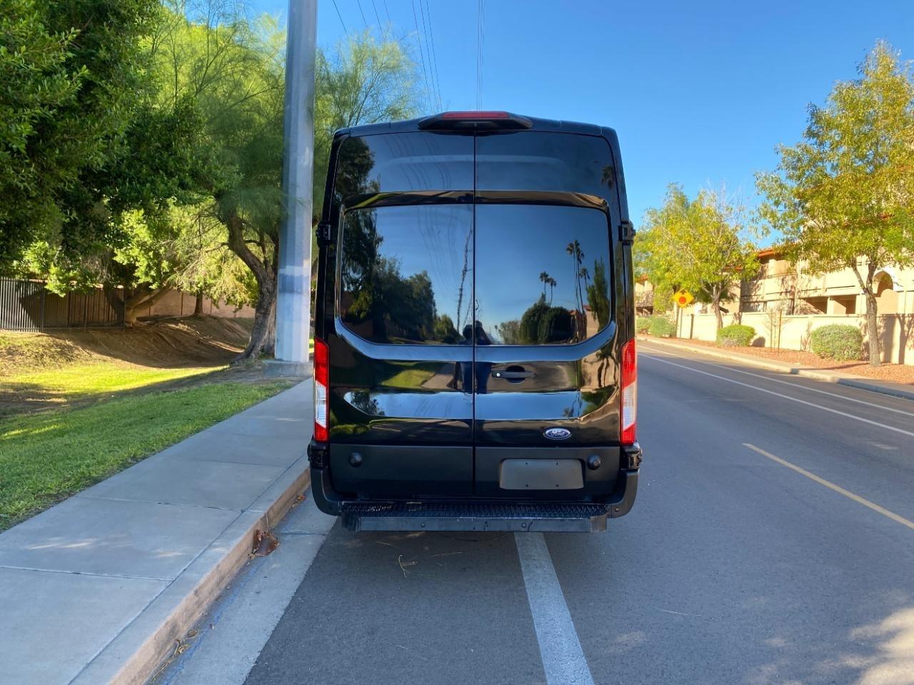 Ford Transit 250 Van High Roof w/Sliding Pass. 148-in. WB EL 2020
