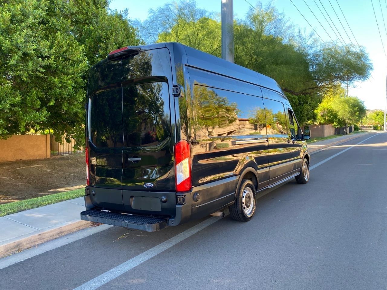 Ford Transit 250 Van High Roof w/Sliding Pass. 148-in. WB EL 2020