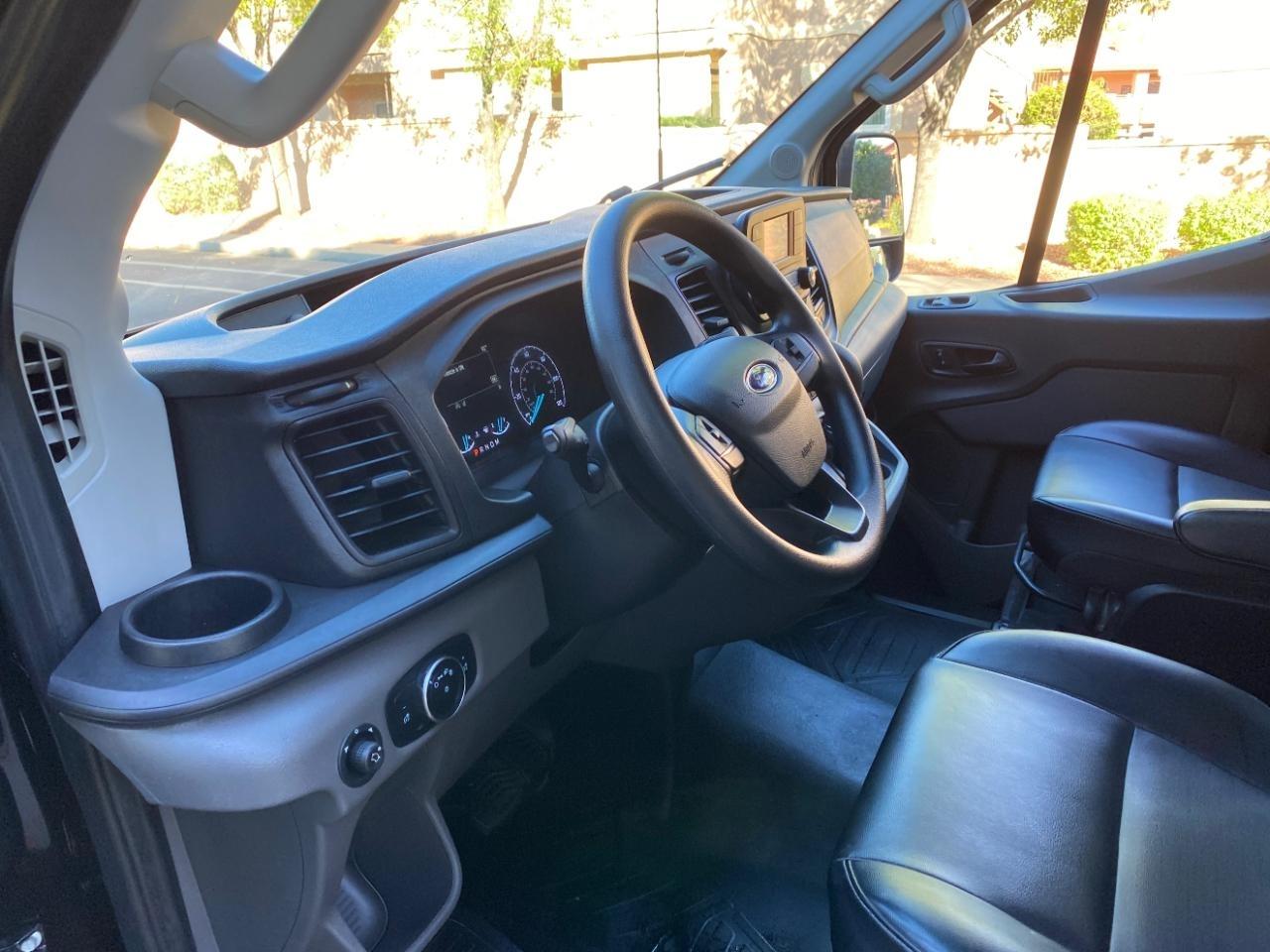 Ford Transit 250 Van High Roof w/Sliding Pass. 148-in. WB EL 2020